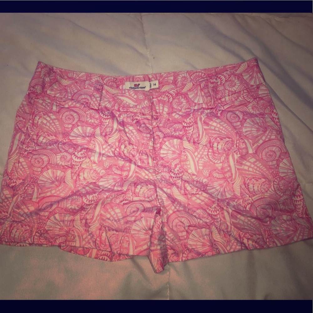 Vineyard Vines girls shorts size 14 pink/white